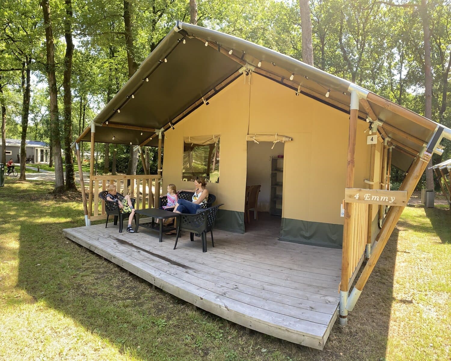 Comfortabele Safaritent voor 6 personen in Doorn