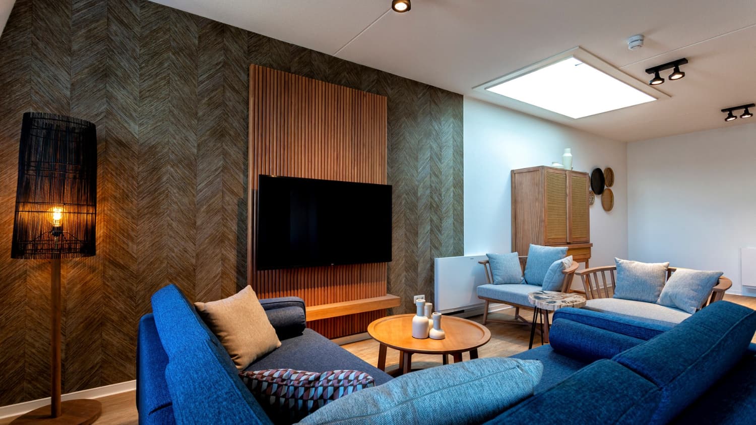 Penthouse met dakterras en uitzicht over Maasplassen