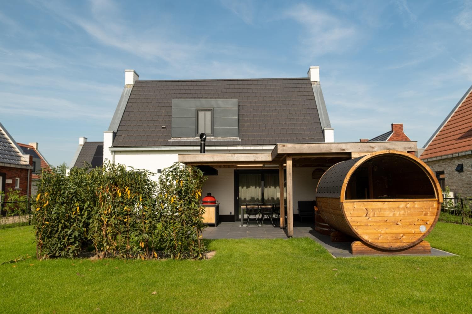 Vrijstaande villa met wellness en overdekt terras in Thorn
