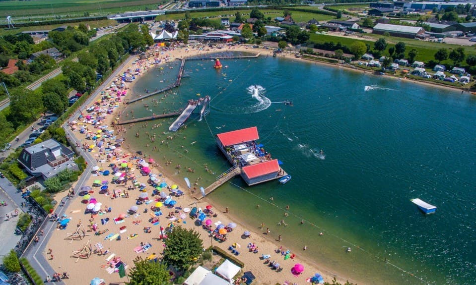 Betuwestrand – 5‑sterren camping aan het Betuwemeer