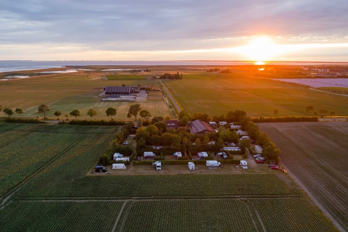 Verblijf in een safaritent op Camping de Val
